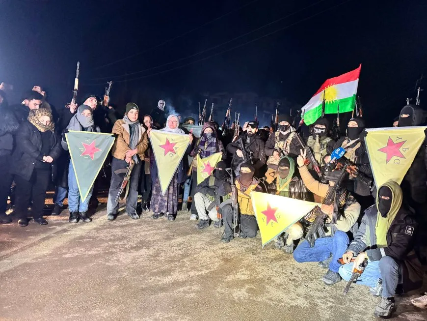 Gelê Rojava li hundir û derveyî bajaran nuqteyên parastinê danîne