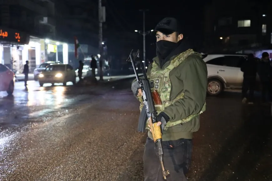 Gelê Rojava li hundir û derveyî bajaran nuqteyên parastinê danîne