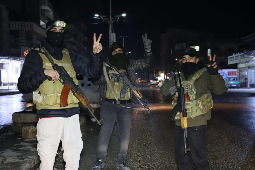 Gelê Rojava li hundir û derveyî bajaran nuqteyên parastinê danîne