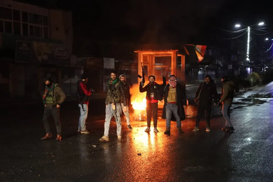 Gelê Rojava li hundir û derveyî bajaran nuqteyên parastinê danîne