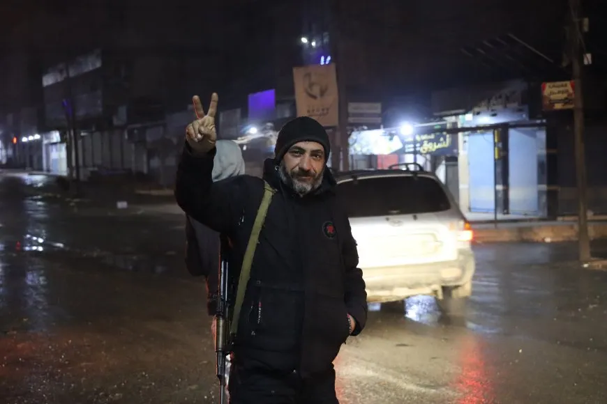 Gelê Rojava li hundir û derveyî bajaran nuqteyên parastinê danîne