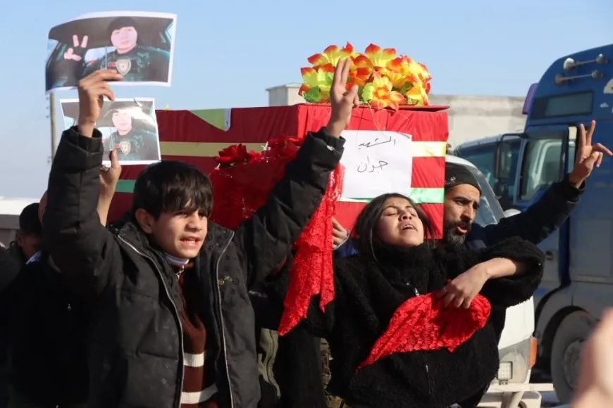 Gelê Kobanê 16 şehîdên parastina rûmeta xwe oxir kirin
