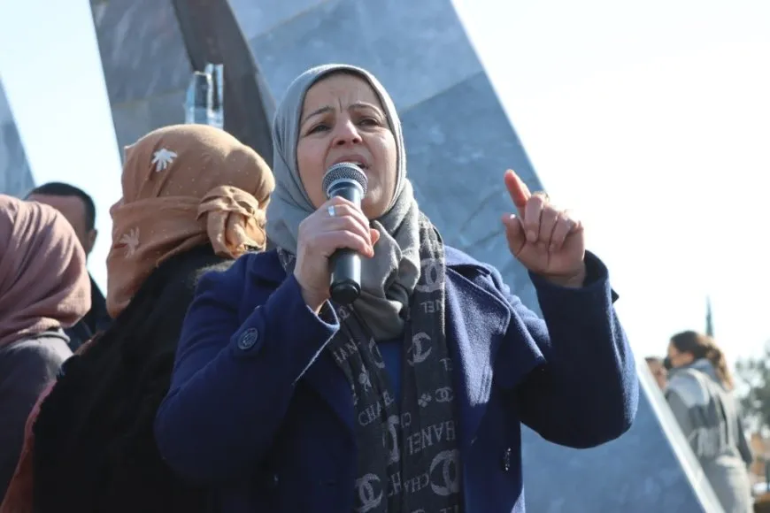 Gelê Kobanê 16 şehîdên parastina rûmeta xwe oxir kirin