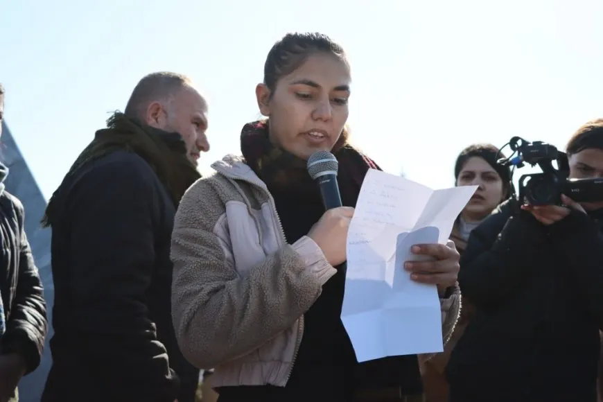 Gelê Kobanê 16 şehîdên parastina rûmeta xwe oxir kirin