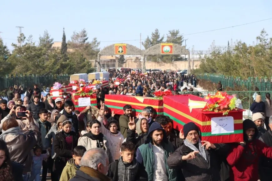 Gelê Kobanê 16 şehîdên parastina rûmeta xwe oxir kirin