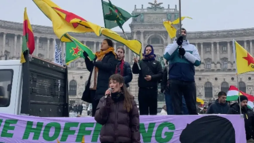 Karawana Gelan li Viyanayê ye: ‘Em nikarin bêdeng bimînin’