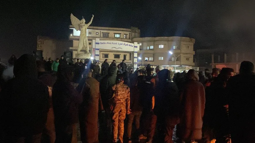 Li her kolanê komên parastinê