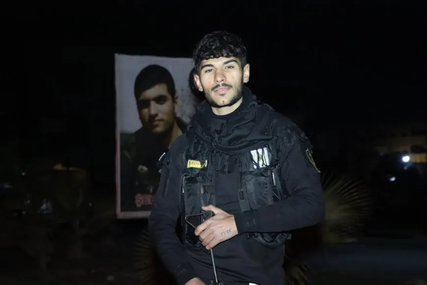 Gelê Rojava kom bi kom û tabûran herêmên xwe diparêze