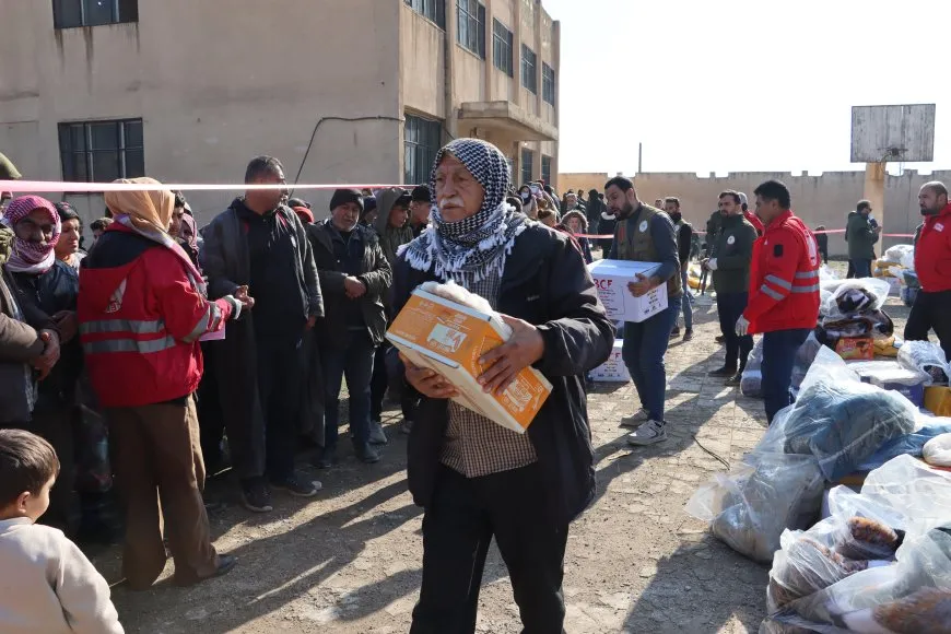 Rêxistinên Kurdistanî û Ewropî alîkariyên mirovî li koçberan belav dikin