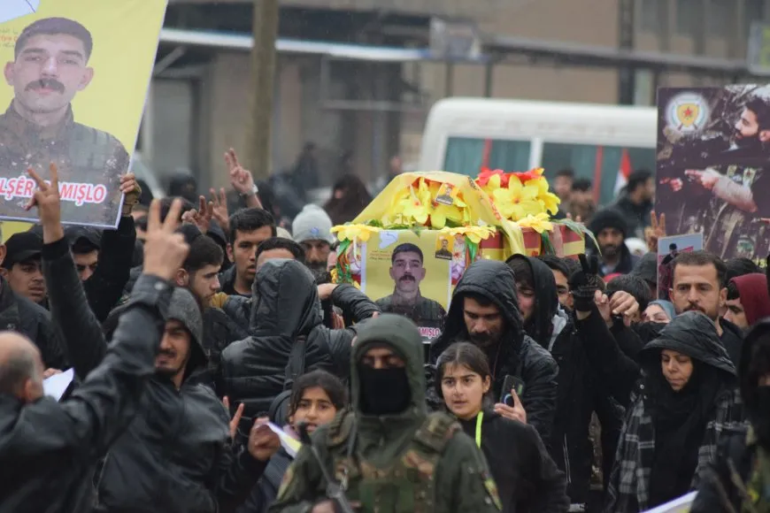 11 Cangoriyên azadiyê bi girseyî hatin oxirkirin