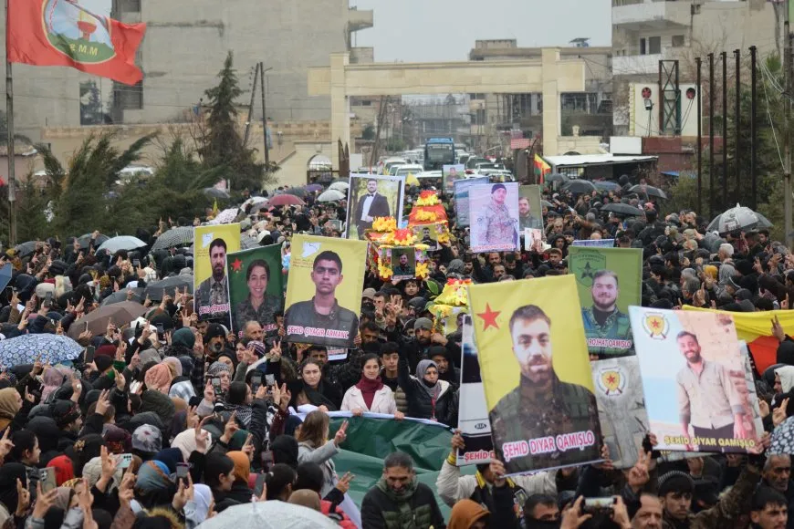 11 Cangoriyên azadiyê bi girseyî hatin oxirkirin