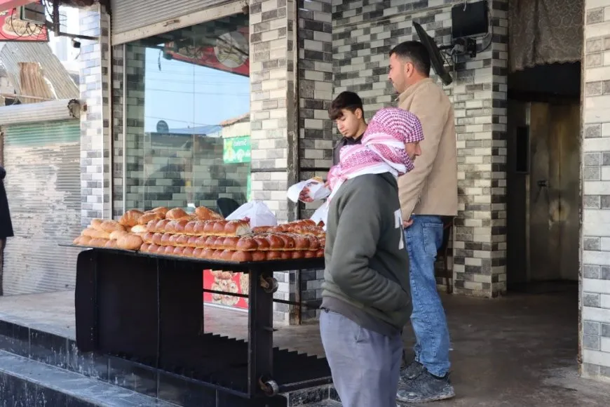 Dorpêçkirina Kobanê 12 roj e didome, krîza jiyanî girantir bûye