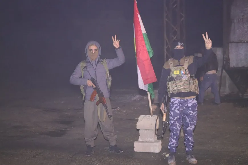 Xelkê Rojava bi ruhê yekitî û berpirsiyariyê û kolanên xwe diparêze