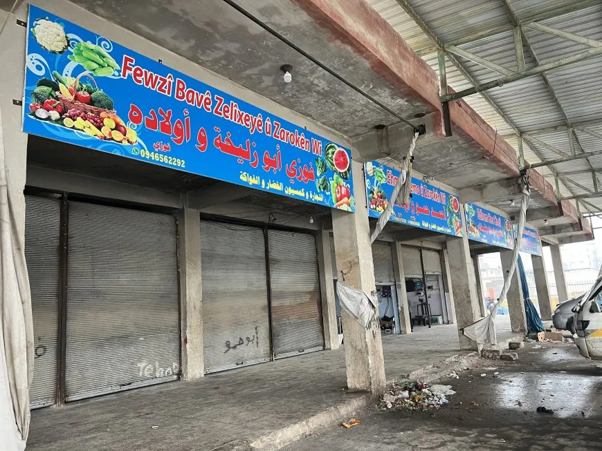 Dorpêça li ser Kobanê: Bazara sebzeyan girtî ye, sebze û fêkî peyda nabin