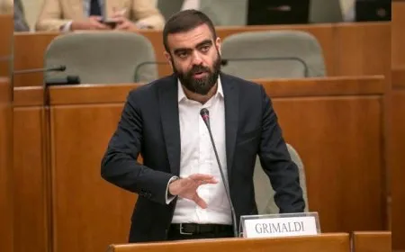 Siyasetmedarê Îtalî Grimaldi: Ewlekariya Kurdan maf e