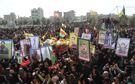 Li Qamişloyê bi beşdariya bi hezaran kesî merasîma 6 şehîdan
