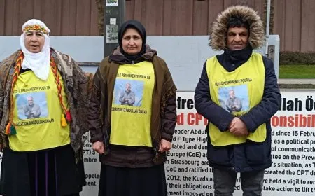 Çalakvanên Nobeta Azadiyê ya Strasbourgê Komploya 15’ê Sibatê şermezar kir