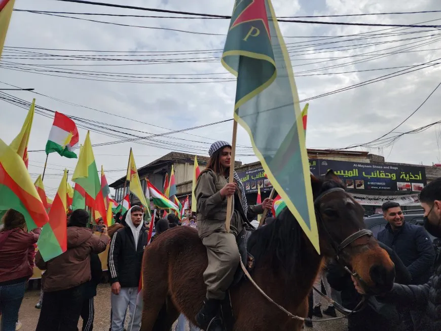 Meşên li Qamişlo, Dirbesiyê û Amûdê destpê kirin