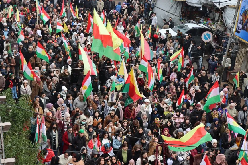 Gelê Qamişlo: Yek e, Yek e, Yek e, Gelê Kurd Yek e