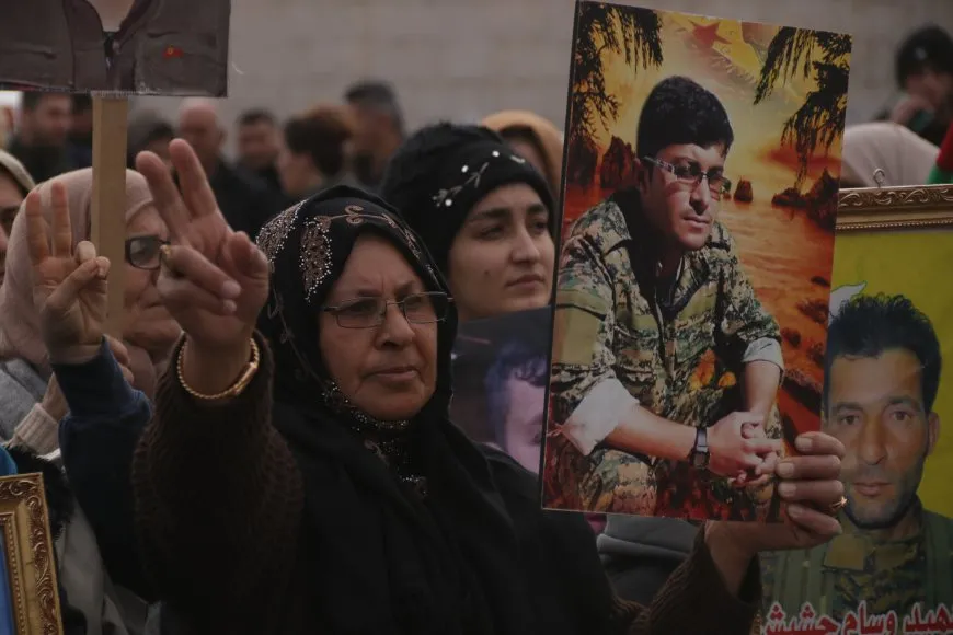 Ji meşên Amûdê û Dirbêsiyê peyamên parastina Rojava