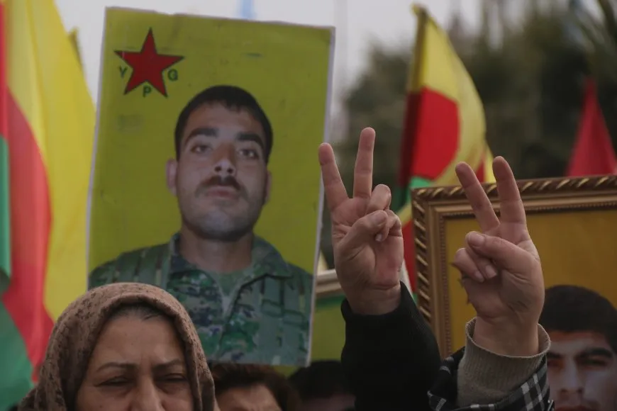 Ji meşên Amûdê û Dirbêsiyê peyamên parastina Rojava