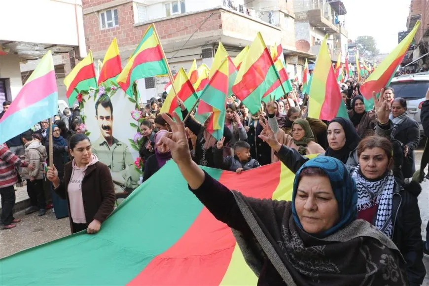 Ji meşên Amûdê û Dirbêsiyê peyamên parastina Rojava