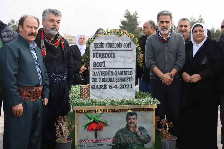 Hunermend û rewşenbîrên Kurd serdana Pakrewangeha Qamişloyê kir