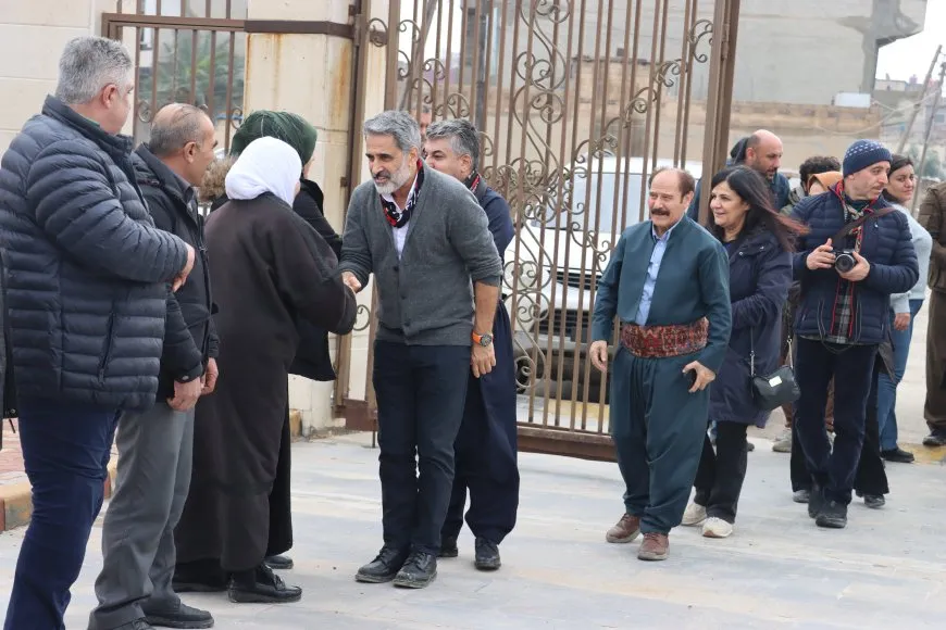 Hunermend û rewşenbîrên Kurd serdana Pakrewangeha Qamişloyê kir