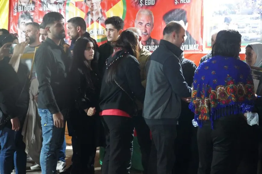 Kurdên li Lubnanê şehîdên Helebê û Rojava bi bîr anîn