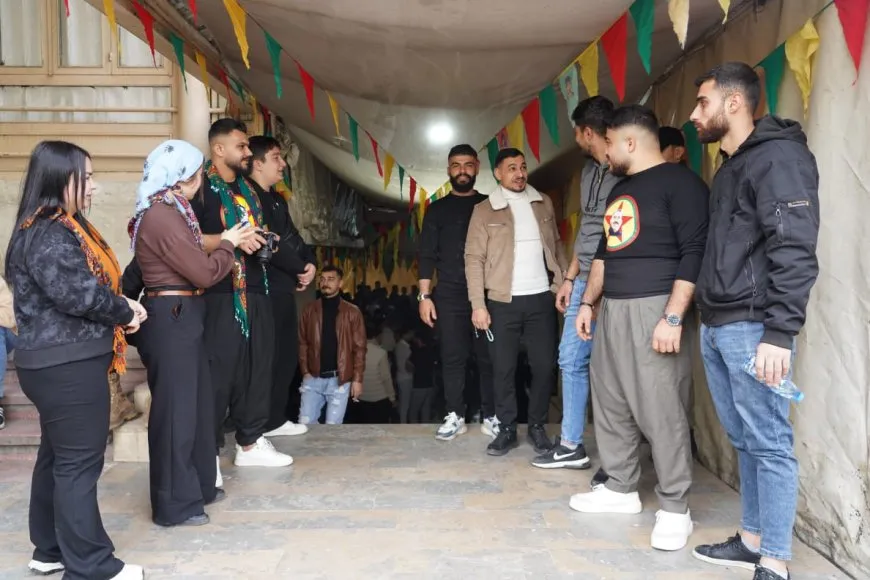 Kurdên li Lubnanê şehîdên Helebê û Rojava bi bîr anîn