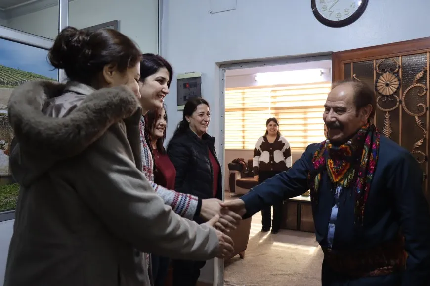 Şandeya hunermendan serdana Kongra Star kir