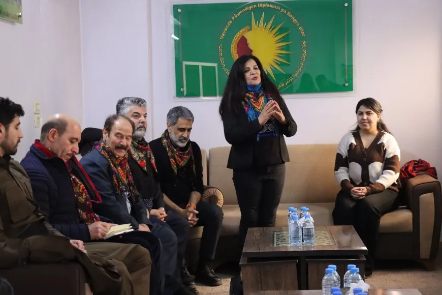 Şandeya hunermendan serdana Kongra Star kir