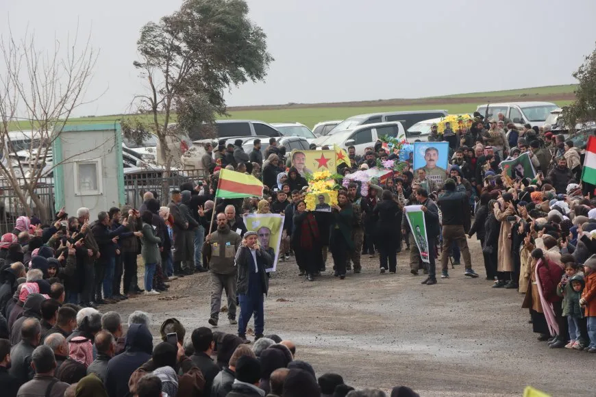 Şêniyên Dêrikê şehîdên berxwedana Rojava oxir kirin