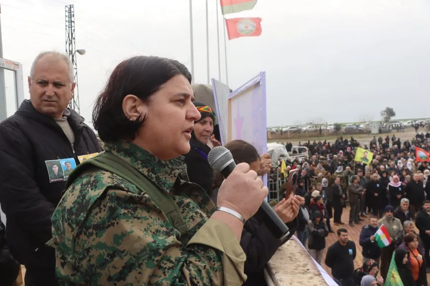Şêniyên Dêrikê şehîdên berxwedana Rojava oxir kirin