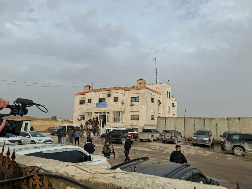 Li Hesekê Hêzên Ewlekariya Hundirîn û şandeya Şamê civînek girtî li dar xist