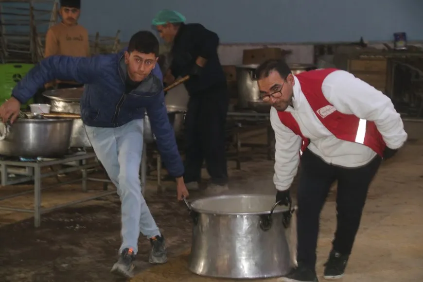 Li Qamişlo, Girkê Legê û Amûdê alîkarî li koçberan tên belavkirin
