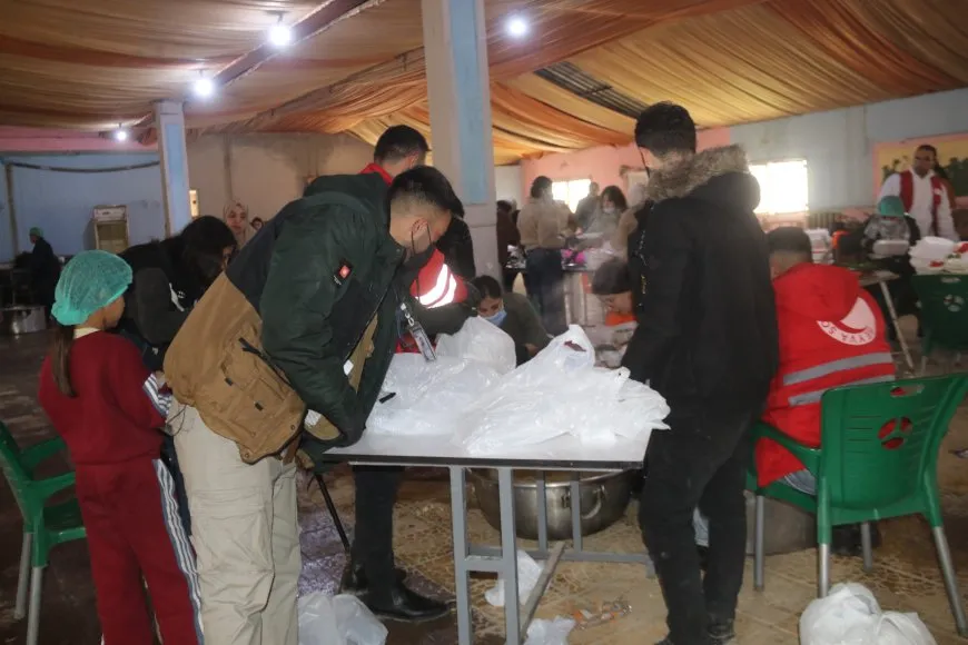 Li Qamişlo, Girkê Legê û Amûdê alîkarî li koçberan tên belavkirin