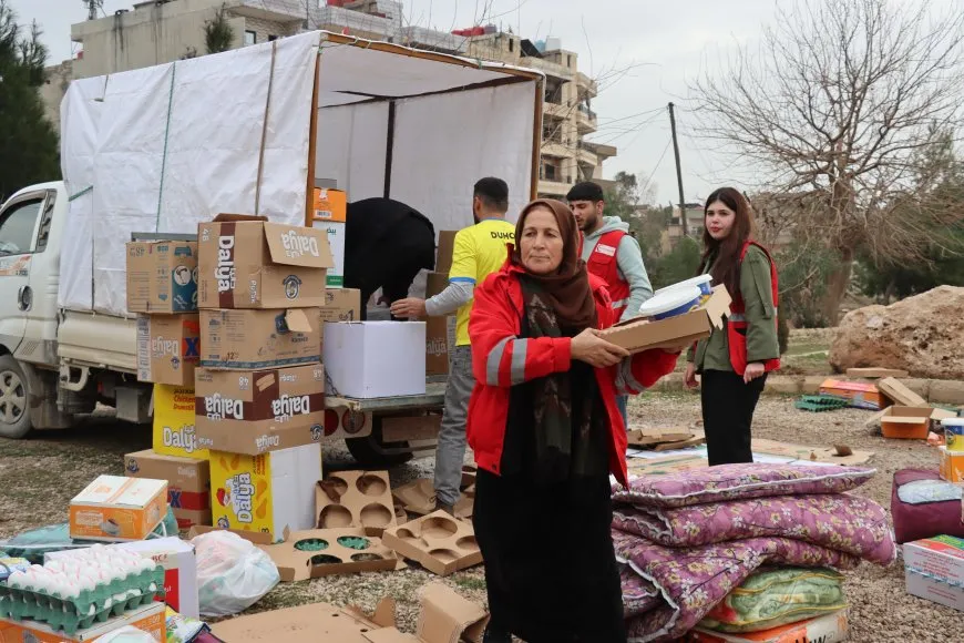 Li Qamişlo, Girkê Legê û Amûdê alîkarî li koçberan tên belavkirin