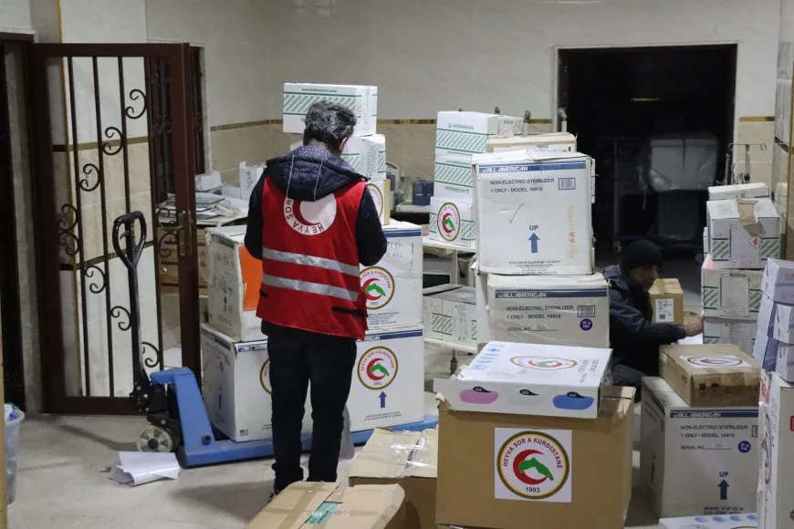 Li Qamişlo, Girkê Legê û Amûdê alîkarî li koçberan tên belavkirin