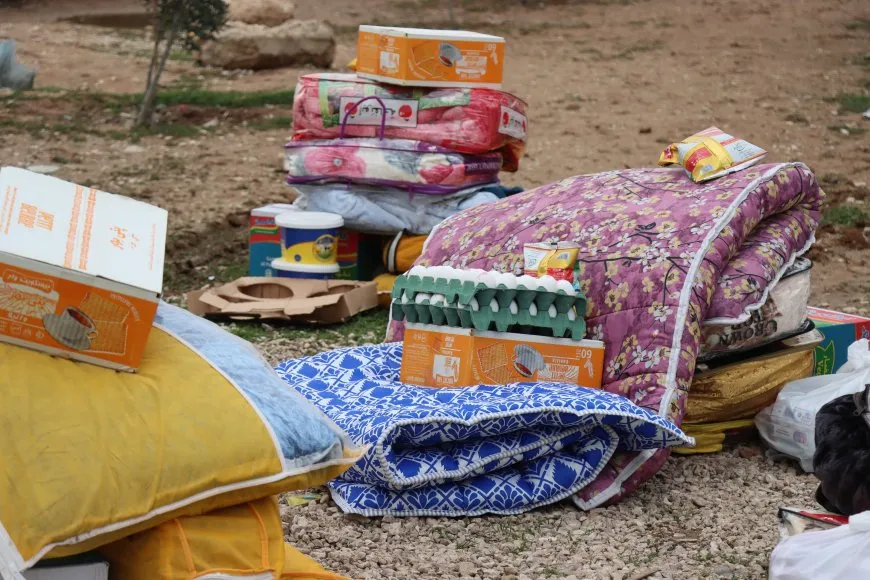 Li Qamişlo, Girkê Legê û Amûdê alîkarî li koçberan tên belavkirin