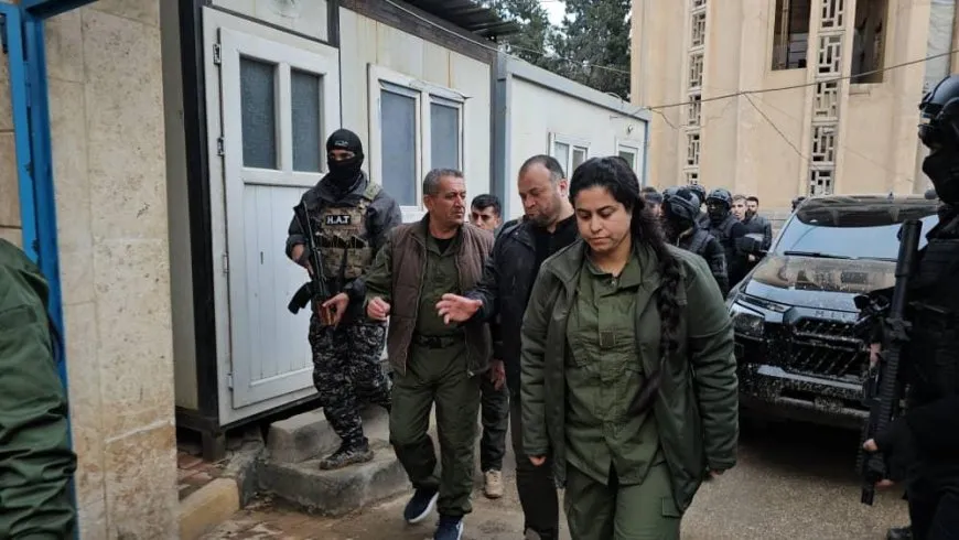 Şandeya hikumeta demkî derbasî Qamişlo bû