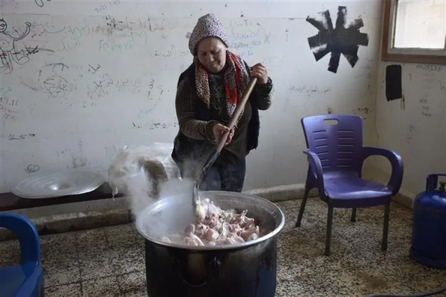 Malbatên şehîdan li Til Temirê xwarin ji bo şervanan amade kir