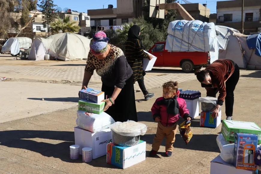 Belavkirina alîkariyan didome, 21 kamyon li bendê ne derbasî Kobanê bibin
