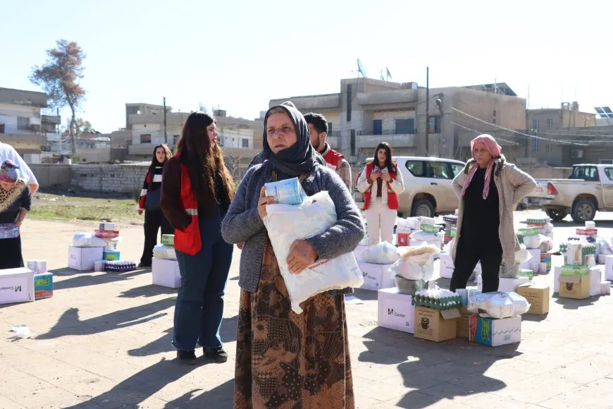 Belavkirina alîkariyan didome, 21 kamyon li bendê ne derbasî Kobanê bibin