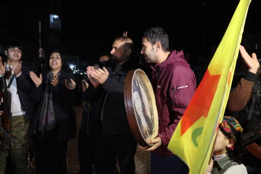 ˋEm dev ji parastina herêmên xwe bernadin, em ê xurttir bikinˊ