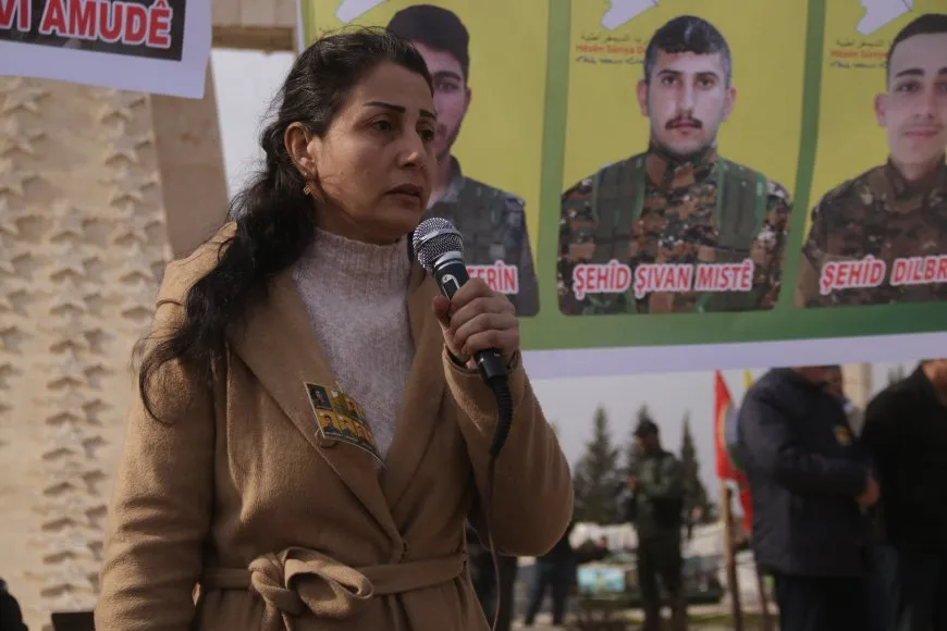 Ji bo 7 cangoriyên berxwedana Rojava merasîmek hat lidarxistin