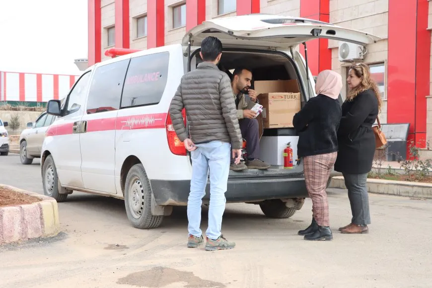 Bijîşkên ji Başûr koçberan tedawî dikin