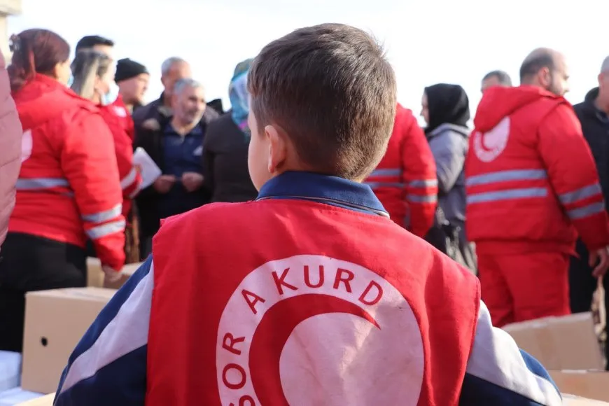 3 kamyonên alîkariyan gihîştin Hesekê