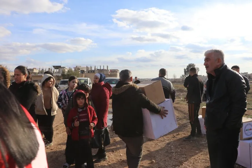 3 kamyonên alîkariyan gihîştin Hesekê