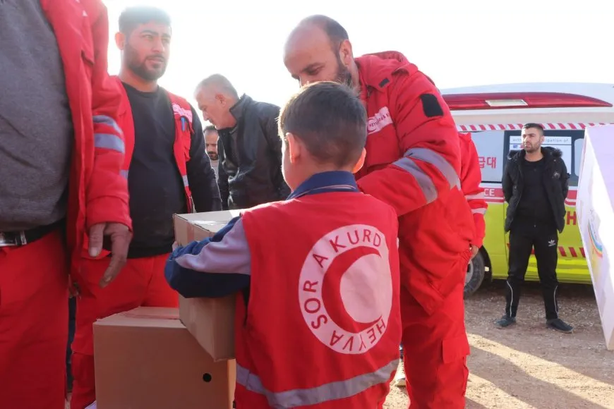 3 kamyonên alîkariyan gihîştin Hesekê